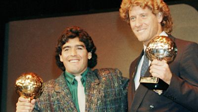 Tribunal francés frena subasta del Balón de Oro de Maradona por Mundial 1986