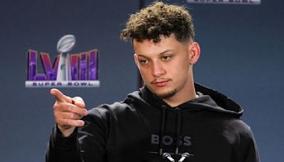 Watch: Raiders Make Fun of Patrick Mahomes With Kermit Puppet Resembling Chiefs' Star During Practice Session