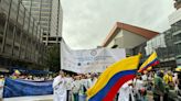 La “Marcha de las Batas Blancas”: Pacientes, médicos y enfermeras protagonizaron las marchas