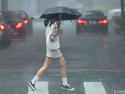 日旅注意！西日本「暴雨中心」車快滅頂 九州土石流風險警戒