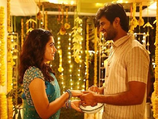 Rashmika Mandanna & Vijay Deverakonda's Unseen Photos From 'Dear Comrade' Take The Internet By A Storm!