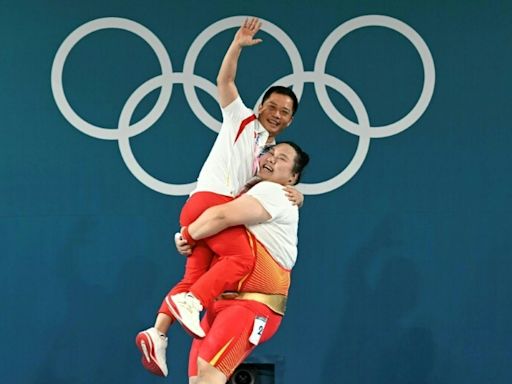 Dominant Li lifts China's fifth weightlifting gold at Paris Olympics