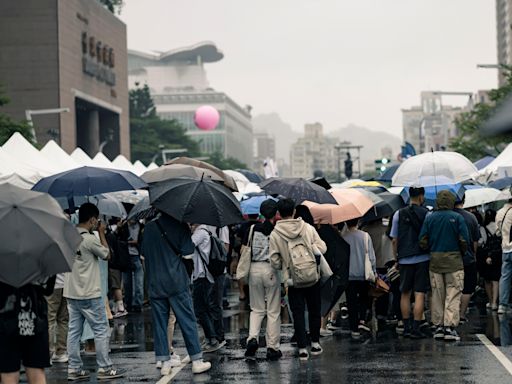 颱風「貝碧佳」最快這天生成！中秋節會下雨嗎？雙颱共舞機率多大？未來10日天氣一次看