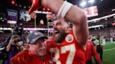 Travis Kelce, Chiefs agree to two-year extension