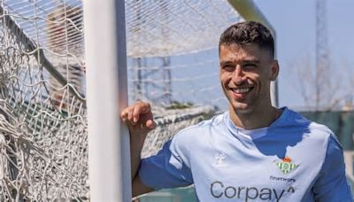 Acuerdo con Marc Roca a la espera de concretar con el Leeds una nueva cesión o traspaso