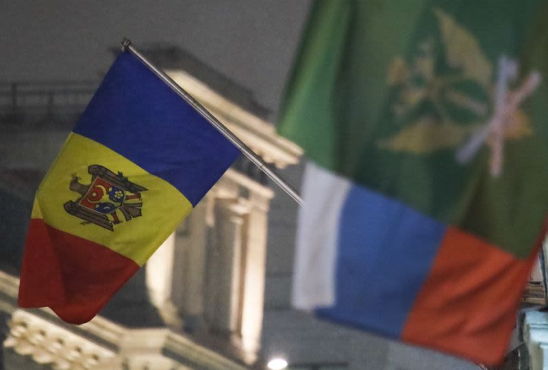 Moldova turns to Russia to seek extradition of convicted politician