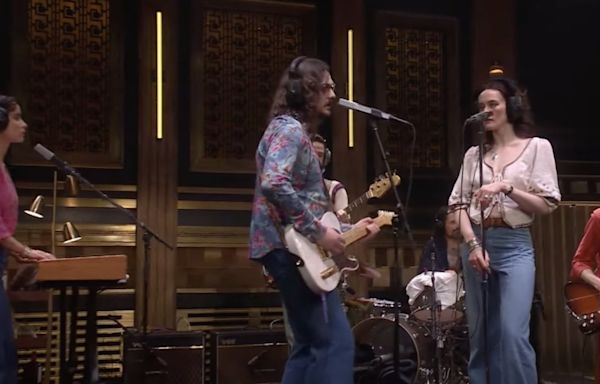 Video: Stereophonic Performs 'Masquerade' on THE TONIGHT SHOW STARRING JIMMY FALLON