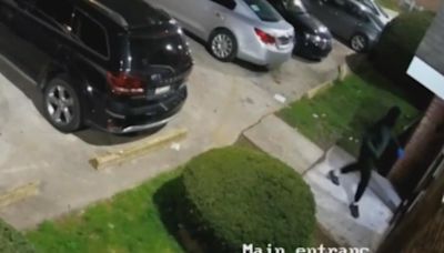 Video shows suspect in shooting of 16-year-old babysitting two young relatives in Philadelphia home