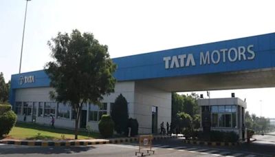 Tata Motors makes its entry into top 10 global auto cos with USD 51 bn market cap - ET Auto