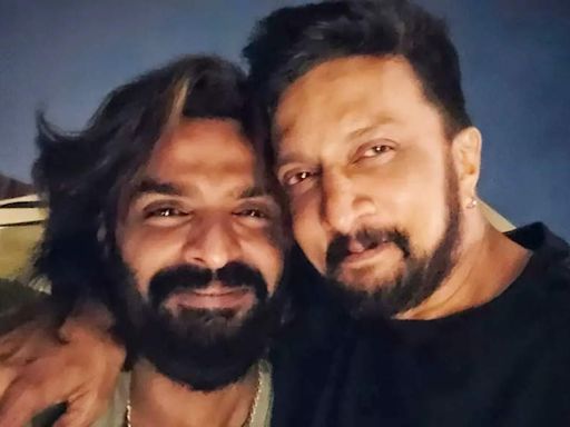 Vinay Gowda enjoys watching T20 World Cup 2024 finals with Kiccha Sudeep - Times of India