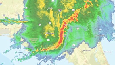 Over 100,000 power outages in Florida as thunderstorms batter parts of state. Here's where