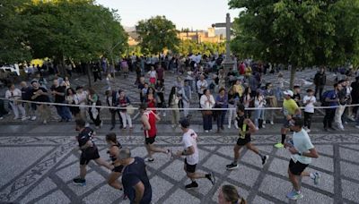 Granada se exhibe ante 5.500 corredores con un recorrido inédito en su media maratón