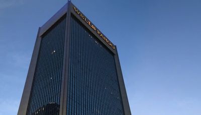 Wells Fargo sign to be removed from Downtown Jacksonville building
