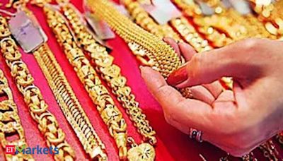 Gold moving out of duty cloud brings shine to jeweller stocks