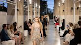 Barcelona argumenta que no puede informar sobre los ingresos por el desfile de Louis Vuitton por cuestiones de “confidencialidad”