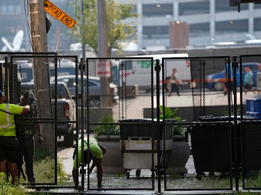 Police arrest armed man in ski mask approaching RNC perimeter in Milwaukee