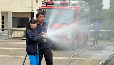 金門深耕防火教育宣導 消防車走進金中校園