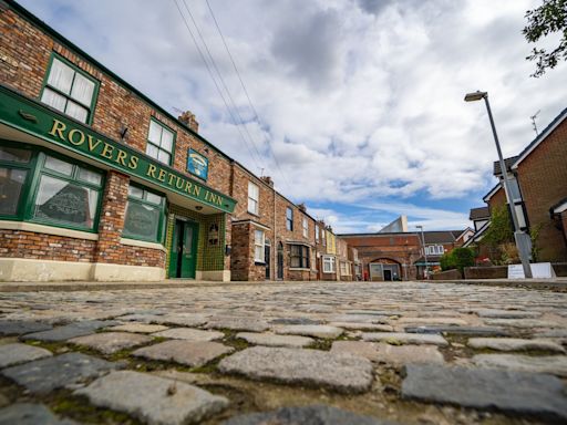 Coronation Street fans demand ITV soap ‘gets rid’ of pointless character