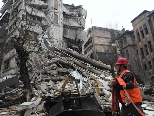 Un terremoto de magnitud 7,8 sacudió el sur de Turquía y el norte de Siria y hay más de 1000 muertos