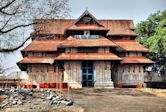 Vadakkunnathan Temple