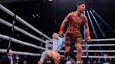 Elijah Garcia, 19, knocks out Amilcar Vidal in fourth round of middleweight bout