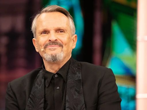 Miguel Bosé alaba el ‘no saludo’ de Dani Carvajal a Pedro Sánchez y las redes estallan