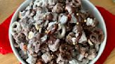 Festive Holiday Muddy Buddies Recipe