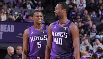 Fox posts touching thank you message to longtime teammate Barnes