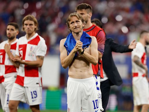 Luka Modric: le desviaron un penal, lloró tras hacer un gol y se fue frustrado: “El fútbol ha sido cruel”, dijo