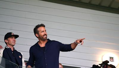 Ryan Reynolds sends gift to Dolly Parton to celebrate Welsh ancestry