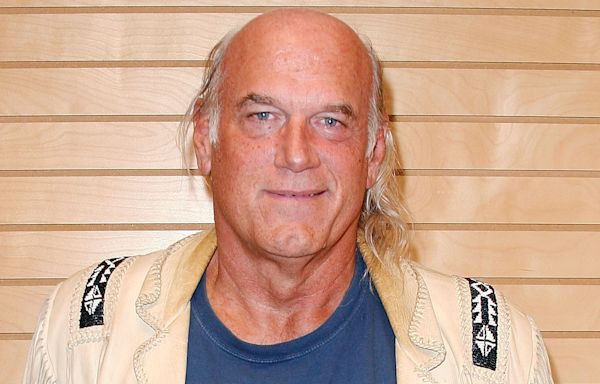 WWE Hall Of Famer Jesse Ventura Says He's Currently In Talks With Company - Wrestling Inc.