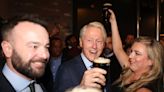 Bill Clinton drinks to 25 years of Good Friday Agreement in Irish pub