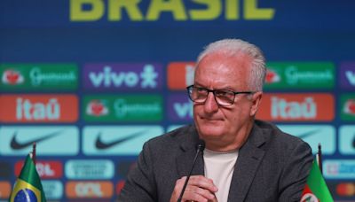 Dorival Junior quer evitar pressão excessiva sobre Vini Jr. e Endrick