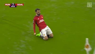 Bruno Fernandes y su inverosímil golpeo desde el centro del campo: así fue su golazo ante el Liverpool en el primer disparo del Manchester United