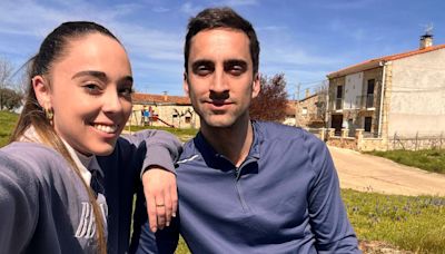 La nueva vida de Gabriel y Victoria, de vivir en Barcelona a un pueblo de 10 habitantes: "Disfrutas del silencio"