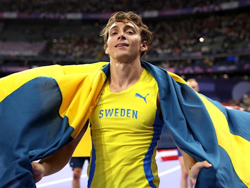 Swedish pole vaulter Armand Duplantis thrills the world with a towering, death-defying vault