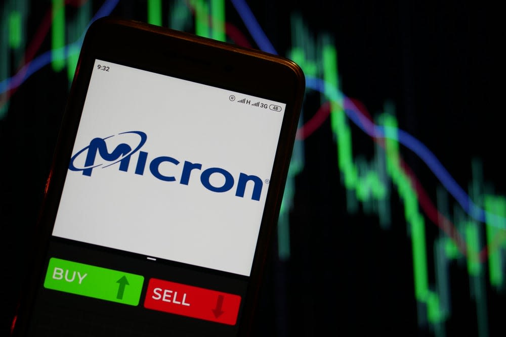 ...Preview: AI In Focus, Analyst Says 'Only Positive News ... For Some Time To Come' - Micron Technology (NASDAQ:MU)