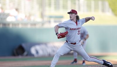 Hagen Smith strikes out 14 as Arkansas baseball beats Kentucky in top-10 series opener