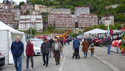 La Feria de Muestras merece la pena: "El 20 por ciento de las ventas del año salen de estar en Tineo, es de las ferias más importantes, si no es la más"