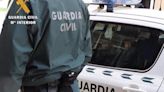 Concentración en La Carballeda contra la reorganización de horarios en los cuarteles de la Guardia Civil