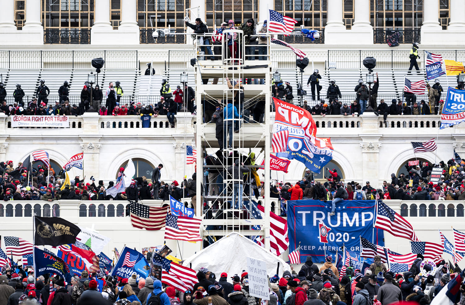 Maddow Blog | On pardons for Jan. 6 rioters, Trump steps on his own team’s line