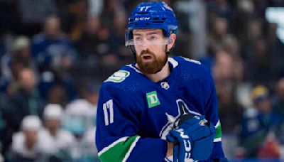 Hronek explains why he didn't speak to Canucks media last season | Offside