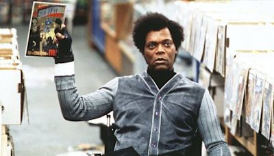 M. Night Shyamalan Says Unbreakable Studio Was 'Too Scared' to Call It a Comic Book Movie