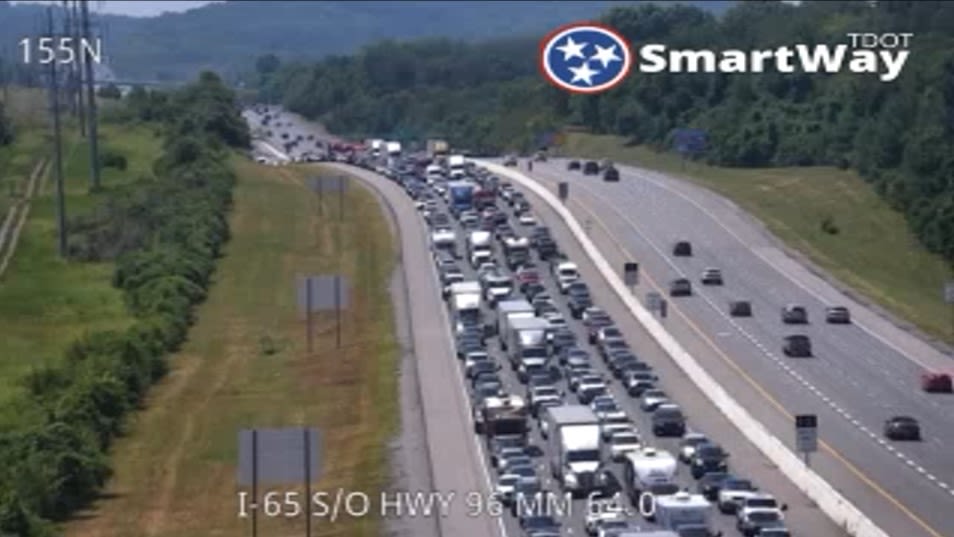Multi-vehicle crash cleared after backing up I-65N traffic for miles in Williamson County