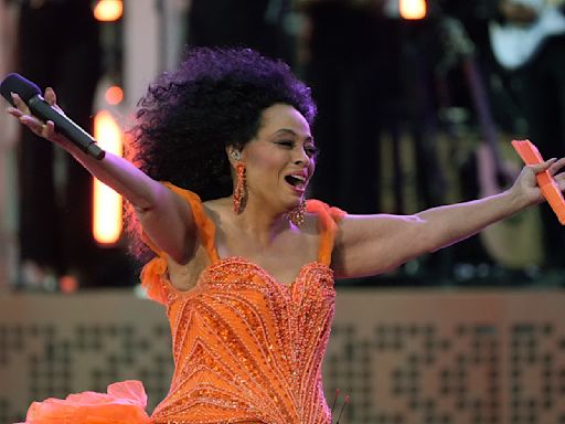 Diana Ross, Eminem y Jack White reinauguran antigua estación de tren de Detroit