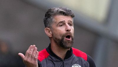 Stephen Robinson on finally getting his man after Dennis Adeniran arrives at St Mirren