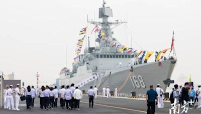 海軍成立75周年 廣州艦、阿壩艦「回家」停靠南沙開放公眾參觀
