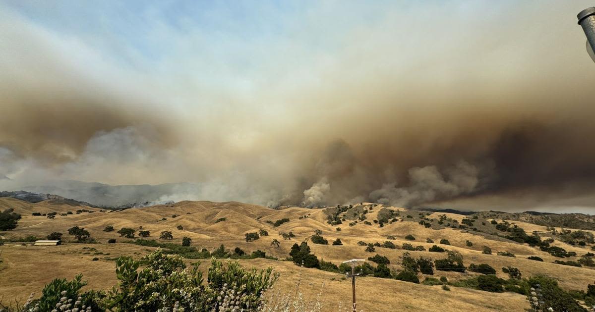 Lake fire grows to 34,015 acres, wind shifts to the west, sending smoke over Santa Maria area