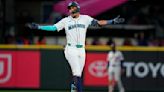 3-run 8th inning gets Mariners past Astros 4-2