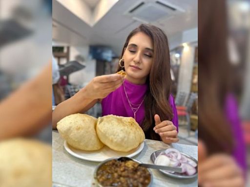 Shakti Mohan Is Crying Tears Of Joy After Eating Chhole Bhature In Delhi After Years